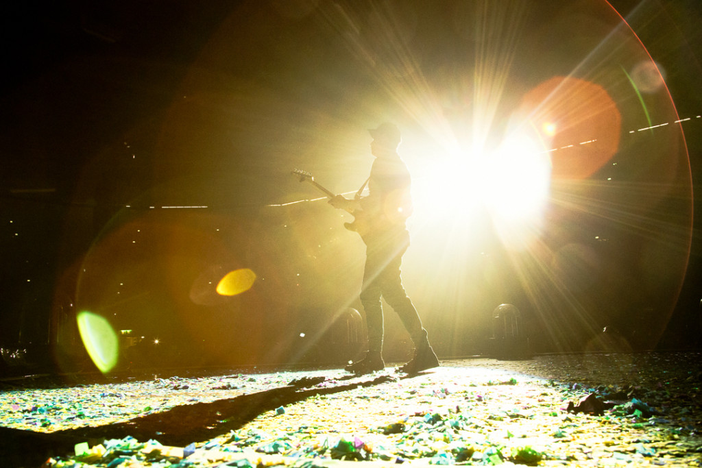Standing in the light. R42